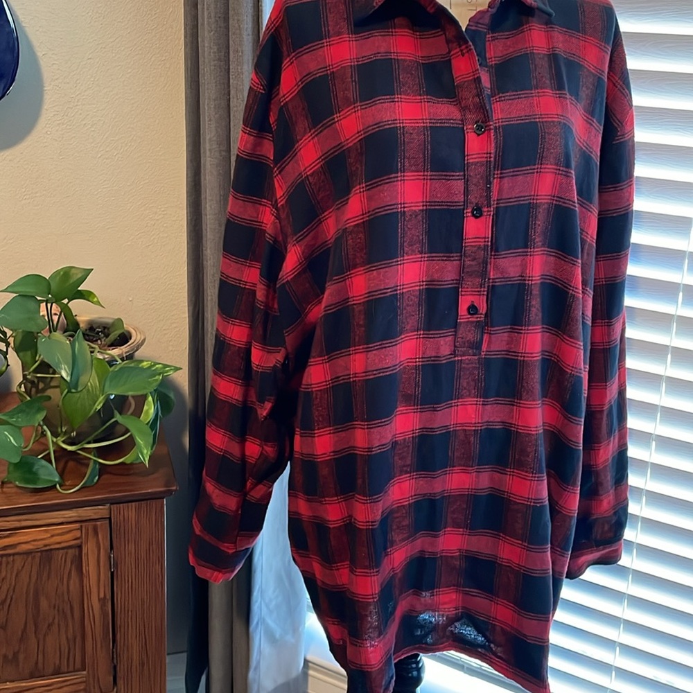 Red and black flannel dress - Picture 3 of 8